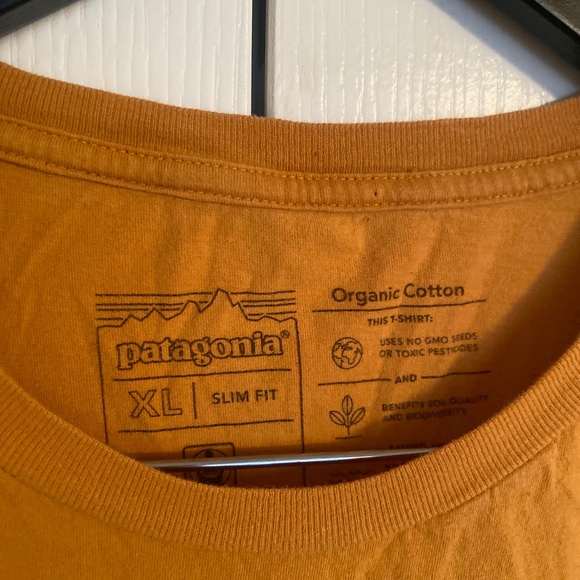 Patagonia mens short sleeve Tshirt XL slim fit - Picture 3 of 9